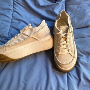 UGG Women's ivory platform Sneakers